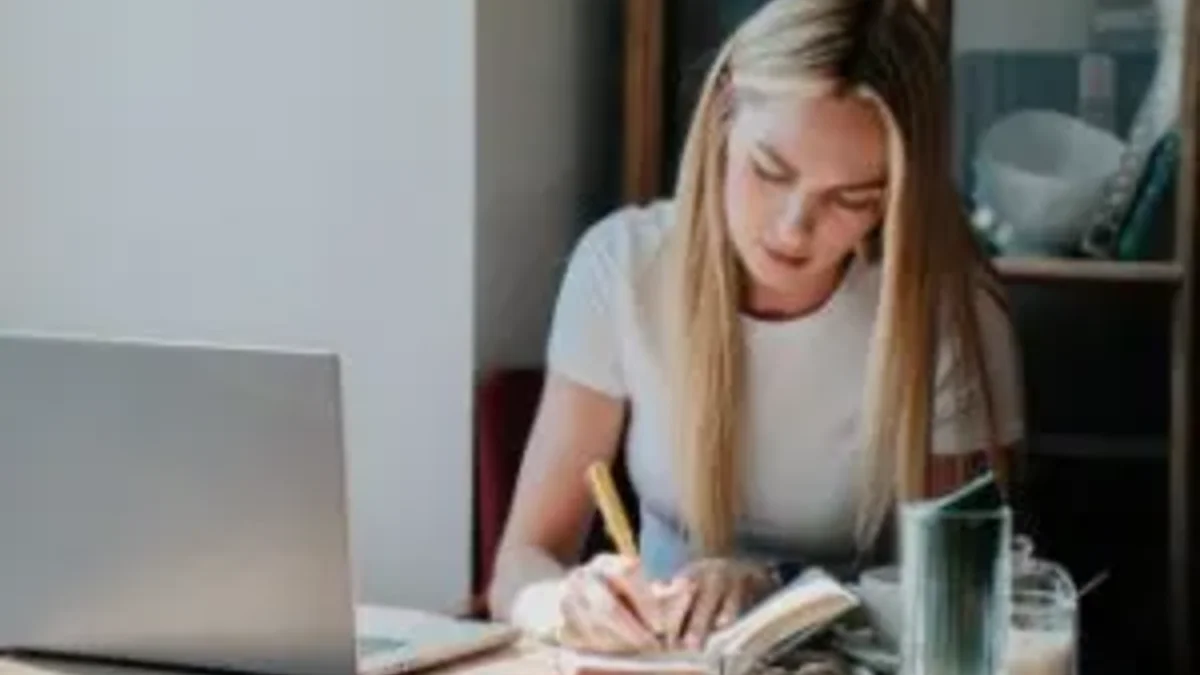 ADHD Hyperfixation: What It Is, Signs, Causes & How to Manage It