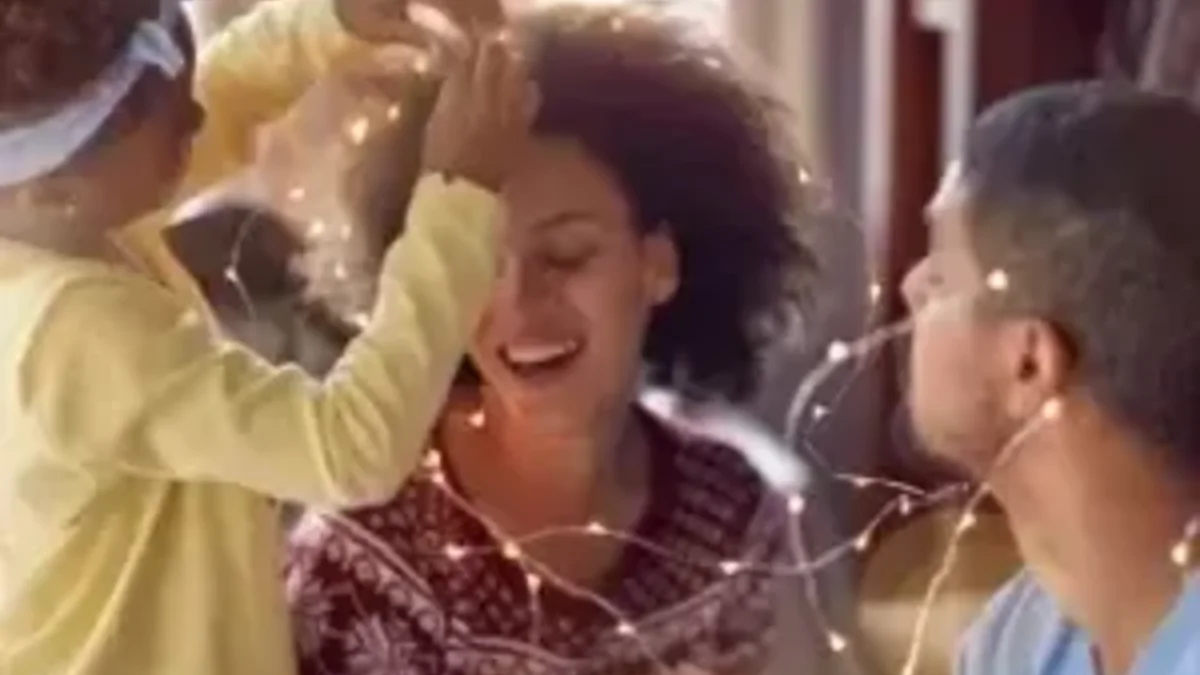 Holiday Depression and Blues: What They Are and How to Cope